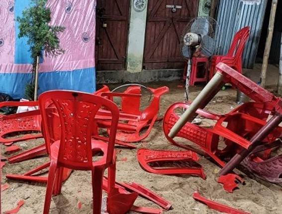 BJP bike-gang vandalized Ganesh Puja pandal for not inviting BJP leaders to program : 5 Injured BJP bike-gang vandalized Ganesh Puja pandal for not inviting BJP leaders to program : 5 Injured